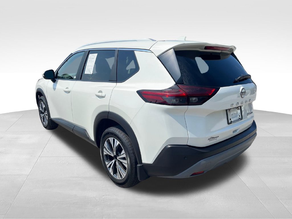 Certified 2023 Nissan Rogue SV w/ SV Premium B Package AWD/4WD image 3