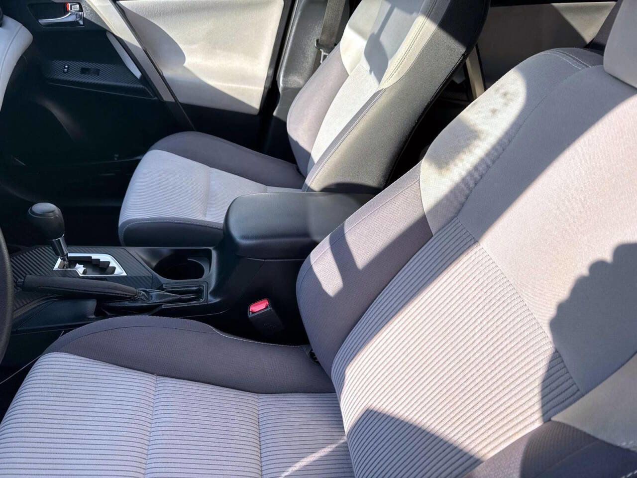 Used 2015 Toyota RAV4 XLE image 14