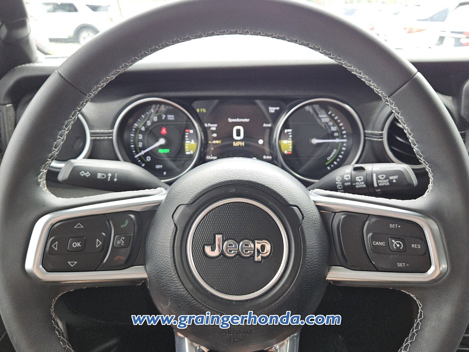 Used 2023 Jeep Wrangler Unlimited Sahara AWD/4WD image 18