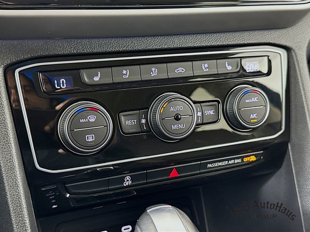 Used 2021 Volkswagen Atlas SEL Premium image 20