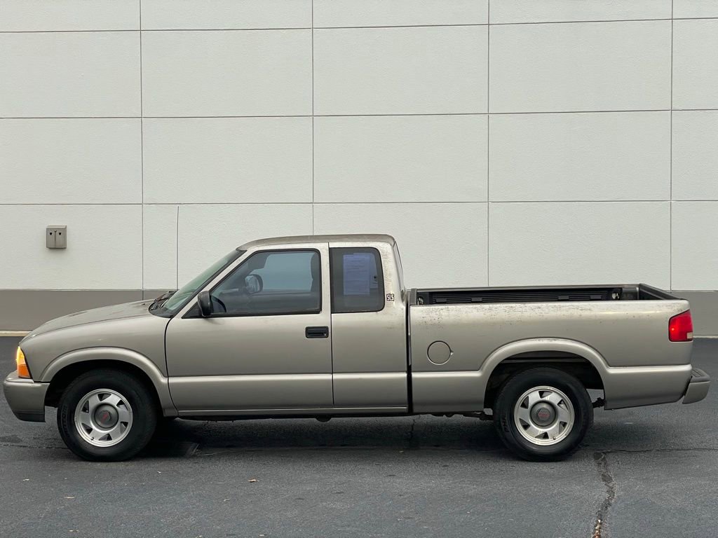 Used 2000 GMC Sonoma SLS w/ SLS Super Spec Pkg 2 video 2