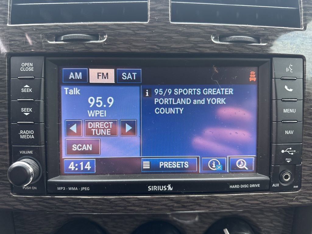 Used 2012 Jeep Liberty Limited Jet w/ Chrome Accents Group image 22