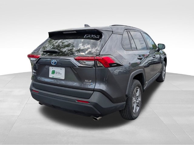 Used 2024 Toyota RAV4 XLE w/ Convenience Package AWD/4WD image 7
