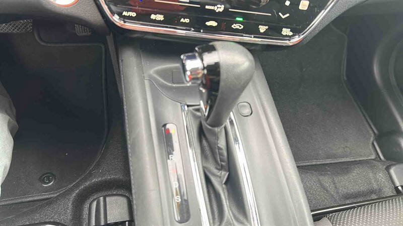 Used 2020 Honda HR-V EX image 17