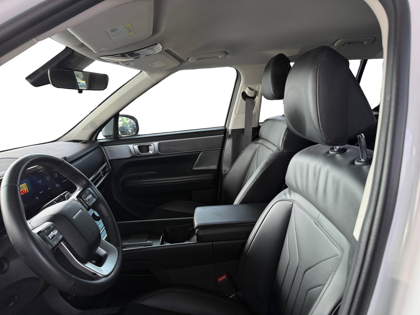 Used 2025 Hyundai Santa Fe SEL image 10