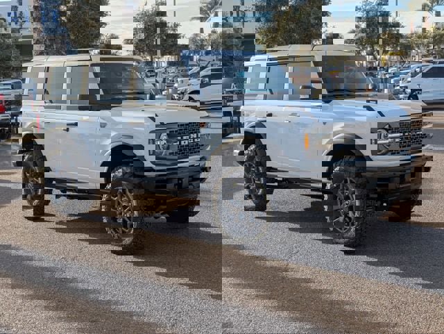 New 2025 Ford Bronco Badlands image 41