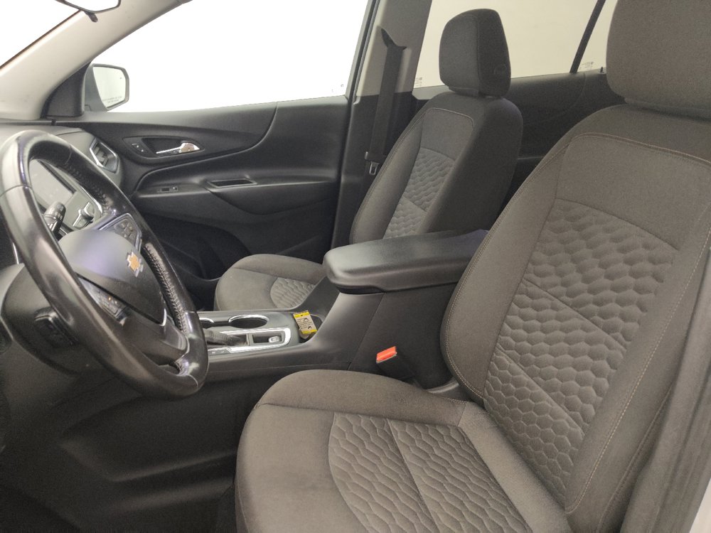 Used 2020 Chevrolet Equinox LT FWD image 17