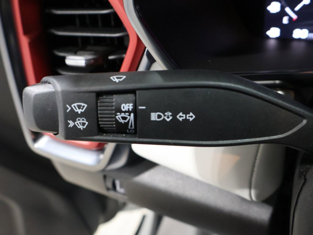 Used 2025 GMC Canyon AT4 w/ AT4X Package image 40