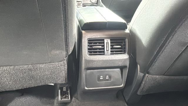 Certified 2025 Nissan Rogue SV image 36