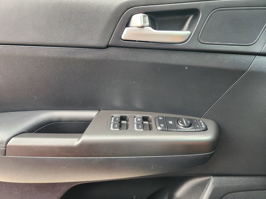 Certified 2022 Kia Sportage LX w/ LX FWD Value Edition Package image 24