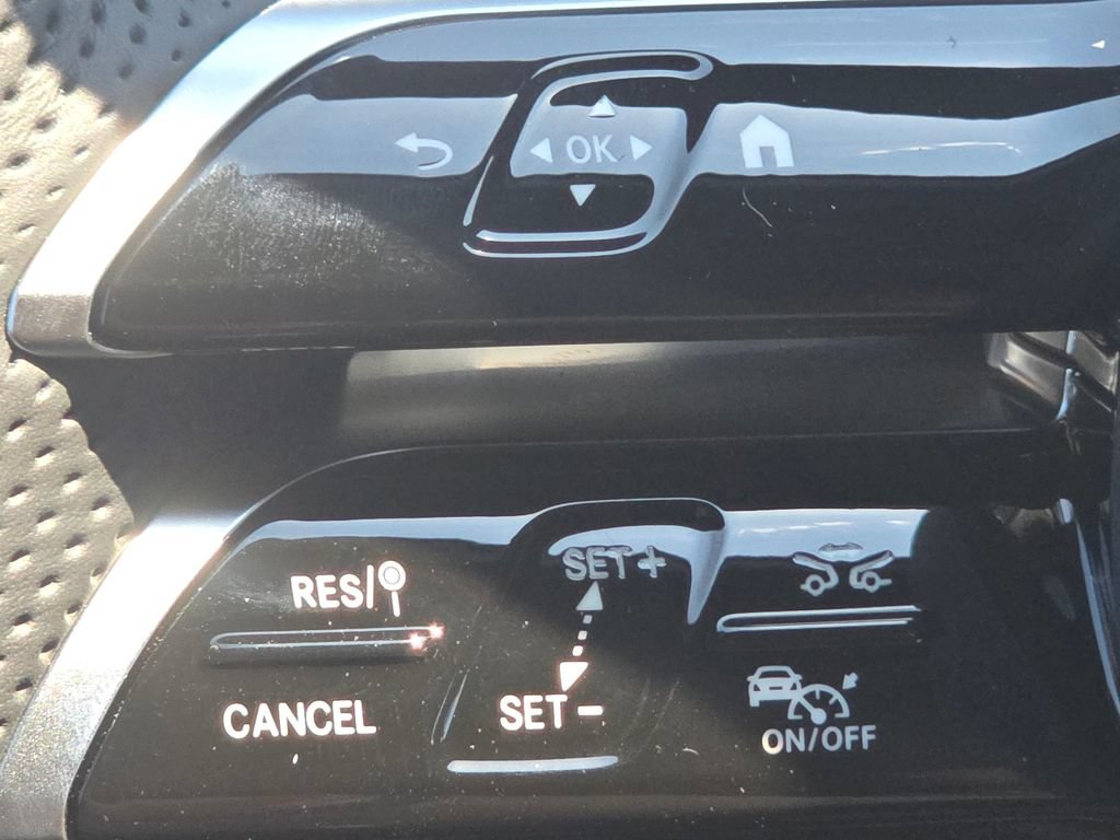 New 2027 Mercedes-Benz CLE 300 4MATIC Cabriolet image 32