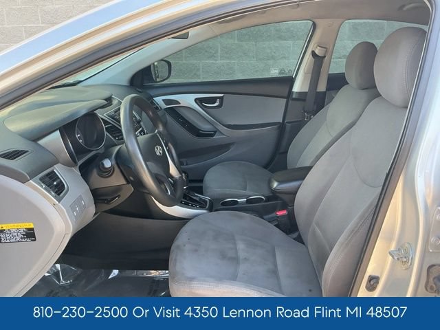 Used 2015 Hyundai Elantra SE FWD image 13
