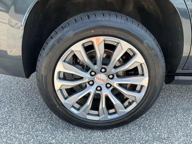 Used 2022 GMC Yukon Denali w/ Denali Premium Package AWD/4WD image 30