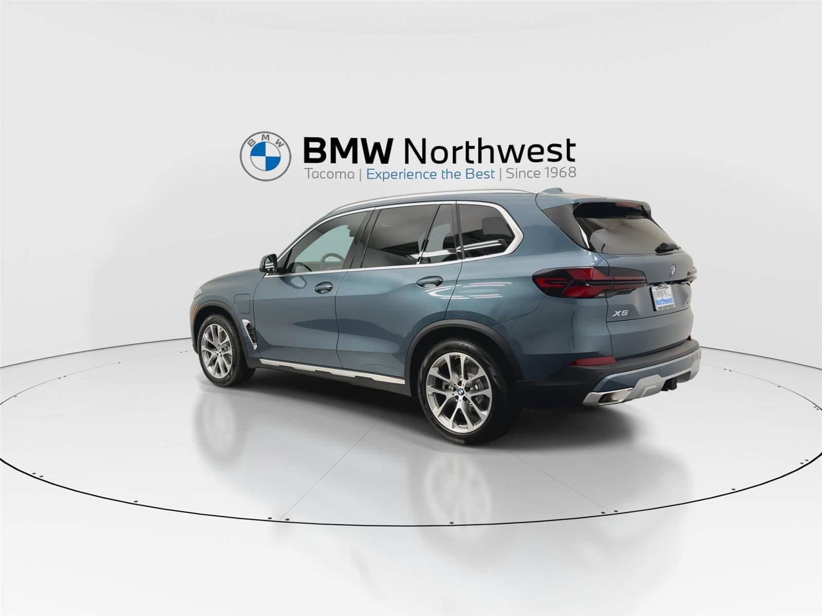 New 2026 BMW X5 xDrive50e AWD/4WD image 12