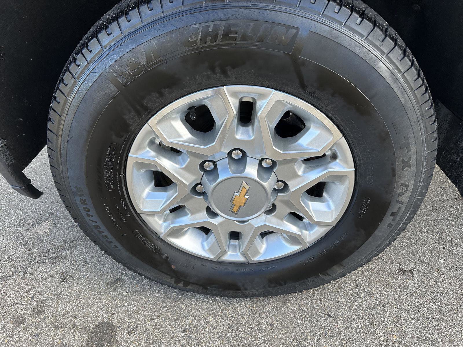 Used 2023 Chevrolet Silverado 2500 LT image 13