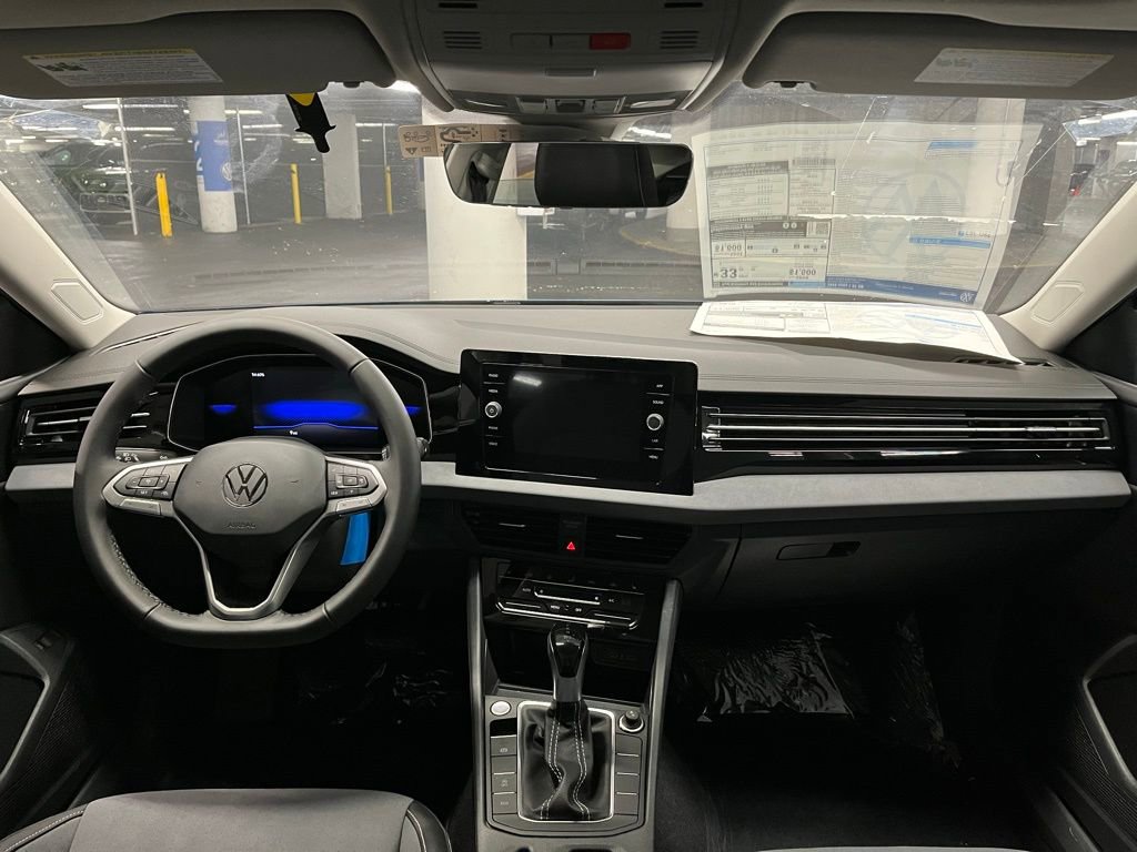 New 2025 Volkswagen Jetta SE image 7