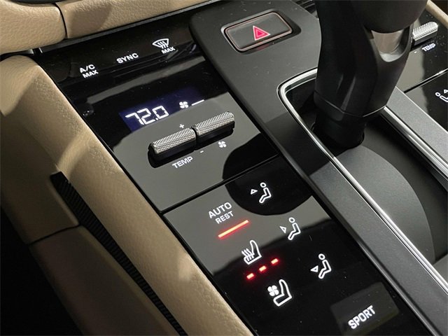 Certified 2025 Porsche Macan image 33