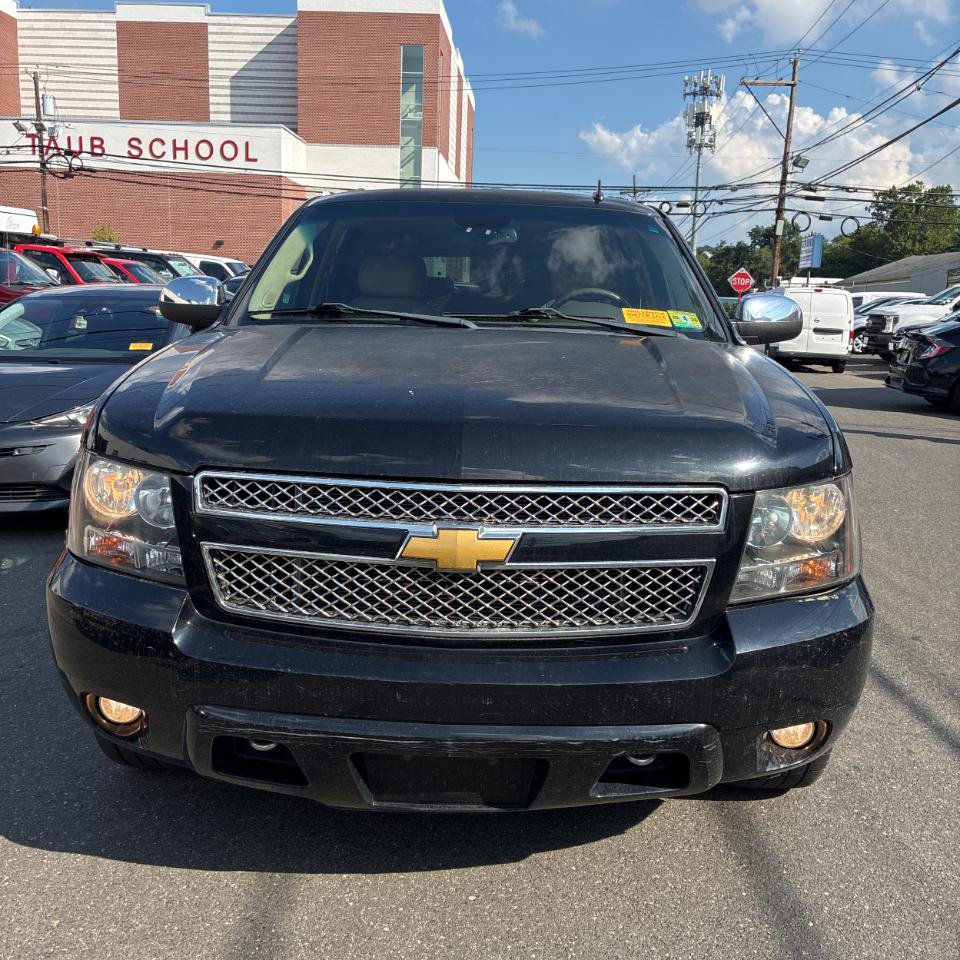 Used 2013 Chevrolet Suburban LTZ AWD/4WD image 2