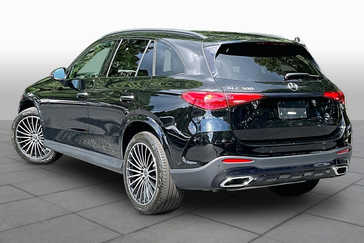 Used 2024 Mercedes-Benz GLC 300 image 12