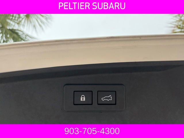 Used 2025 Subaru Outback Premium AWD/4WD image 18