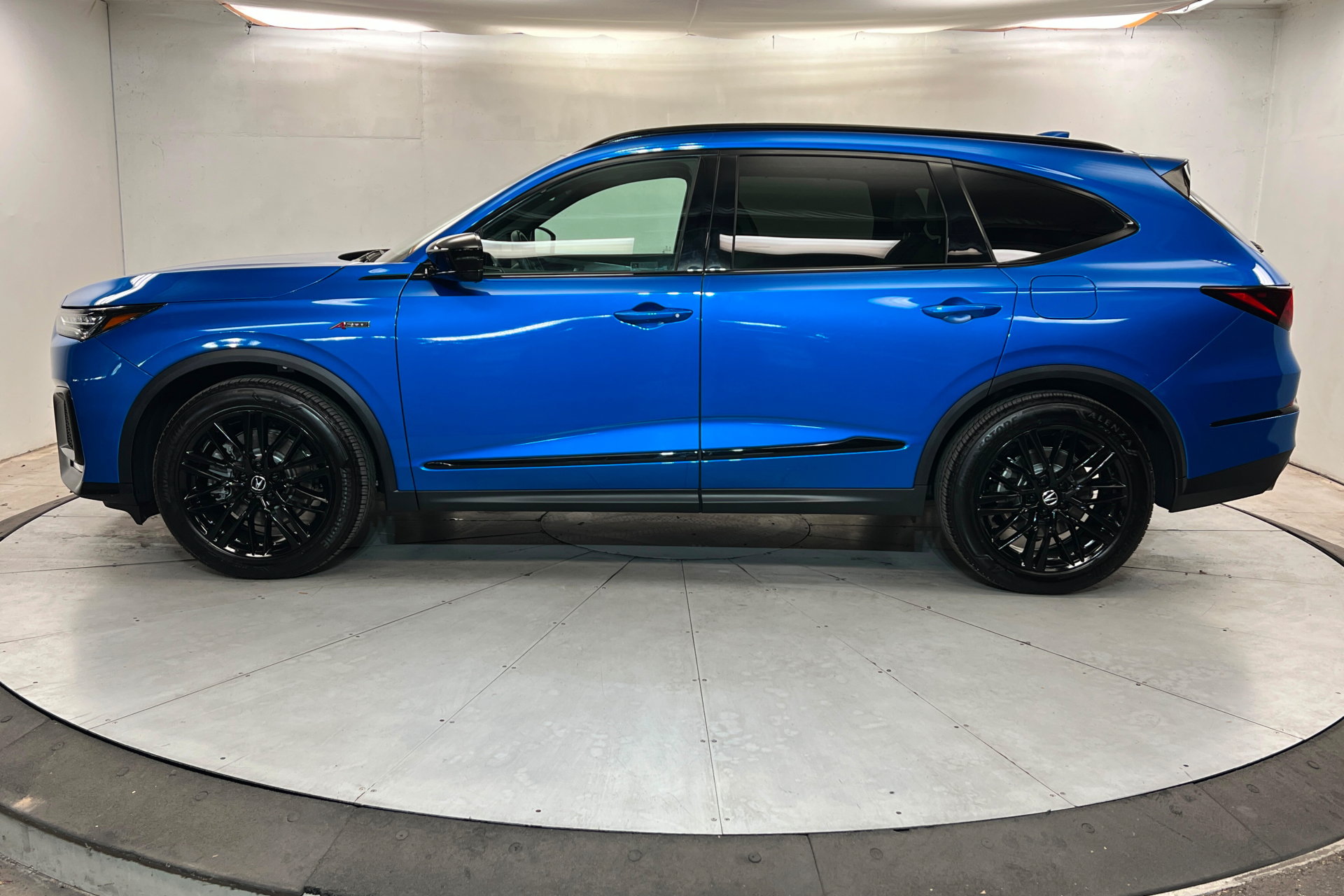 Used 2026 Acura MDX A-Spec w/ Advance Package AWD/4WD image 2