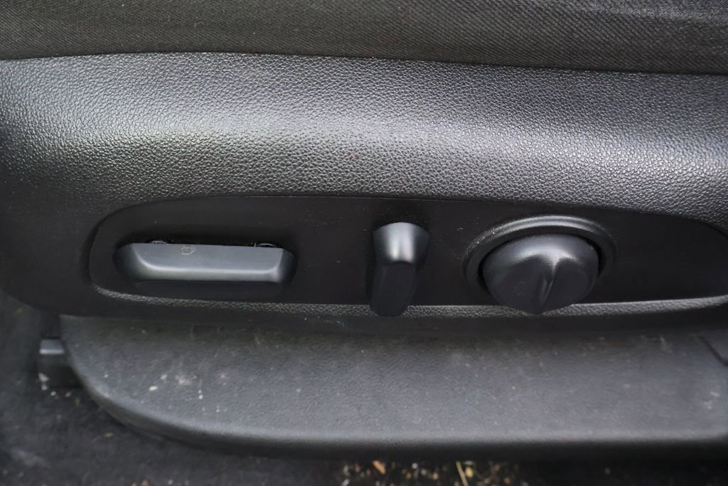 Used 2018 Chevrolet Traverse LT image 14