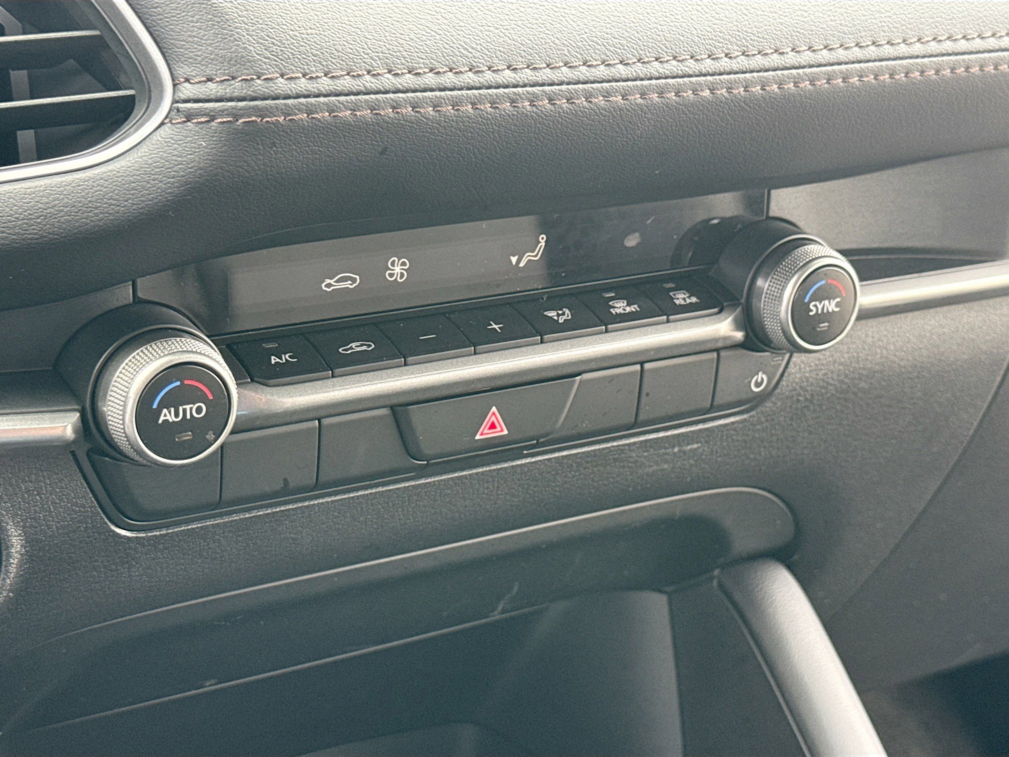 Certified 2025 MAZDA MAZDA3 s Sport image 11