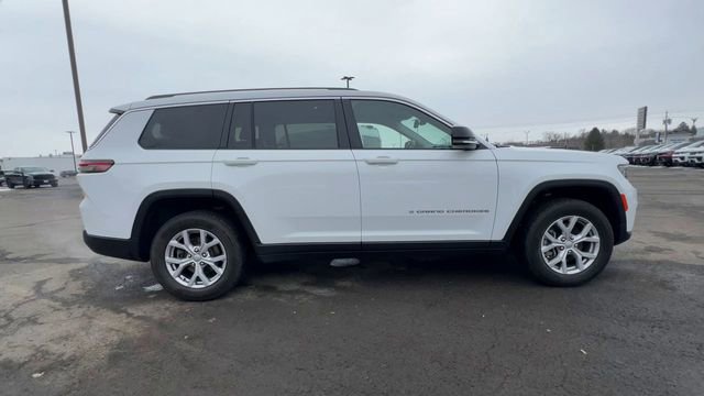 Used 2022 Jeep Grand Cherokee L Limited image 9