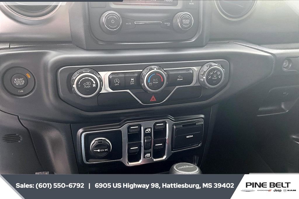 Used 2021 Jeep Gladiator Willys image 22