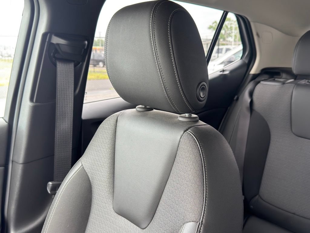 Used 2024 Buick Encore GX Preferred FWD image 34