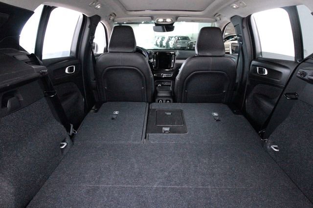 Certified 2025 Volvo XC40 B5 Core w/ Climate Package AWD/4WD image 43
