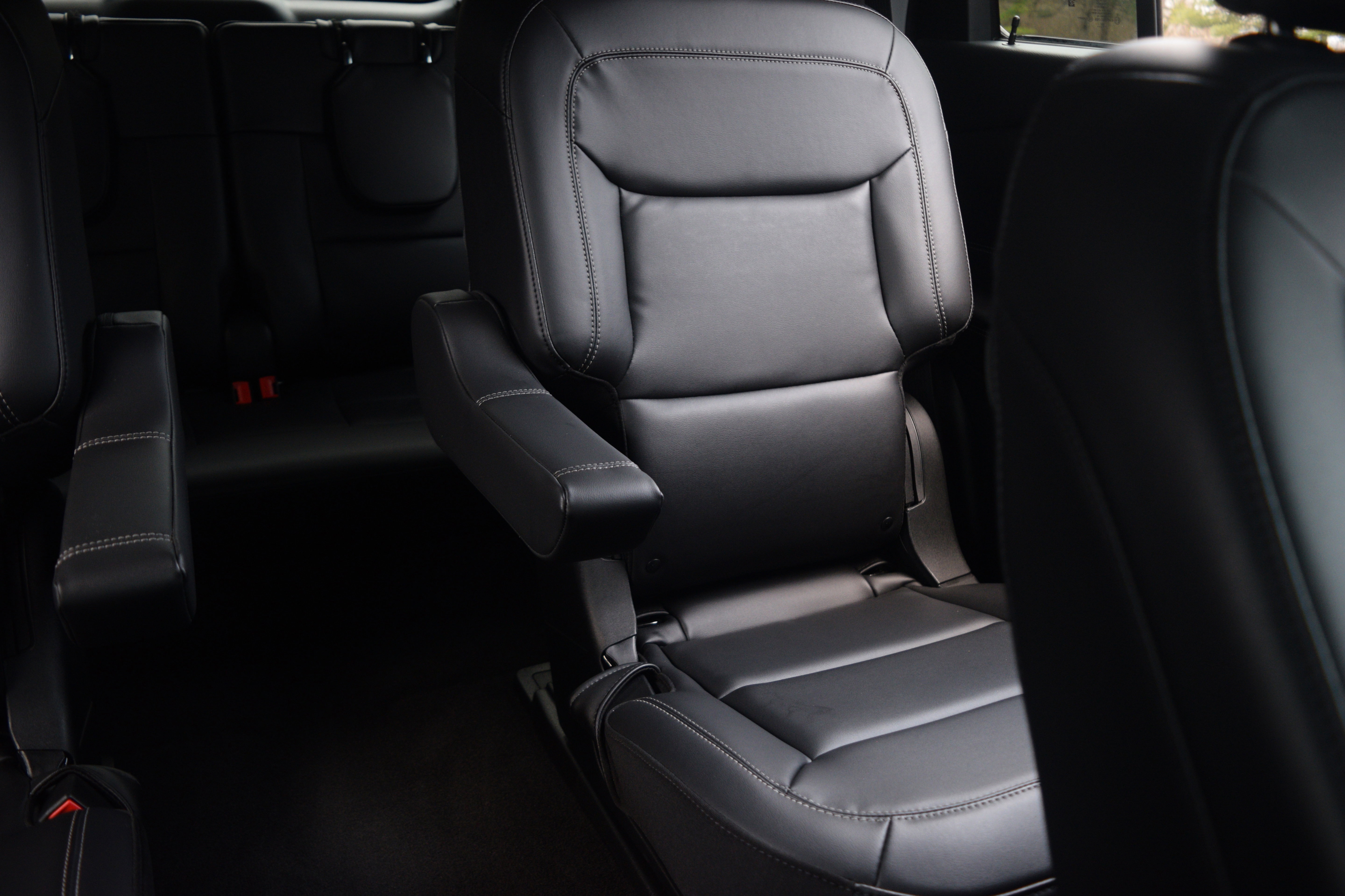 Used 2023 Ford Explorer XLT w/ Equipment Group 202A image 17