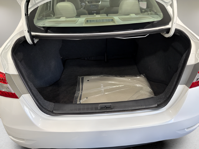 Used 2014 Nissan Sentra SL w/ Premium Package FWD image 33