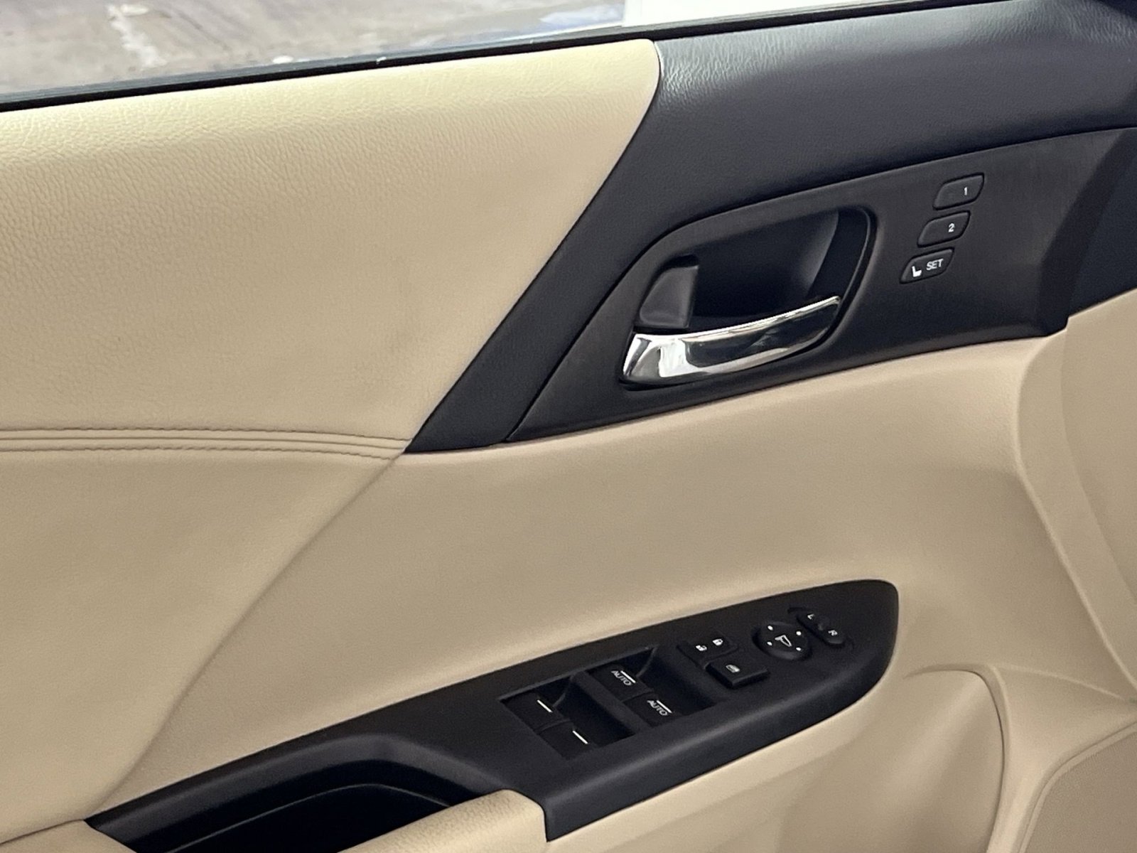 Used 2013 Honda Accord EX-L image 15