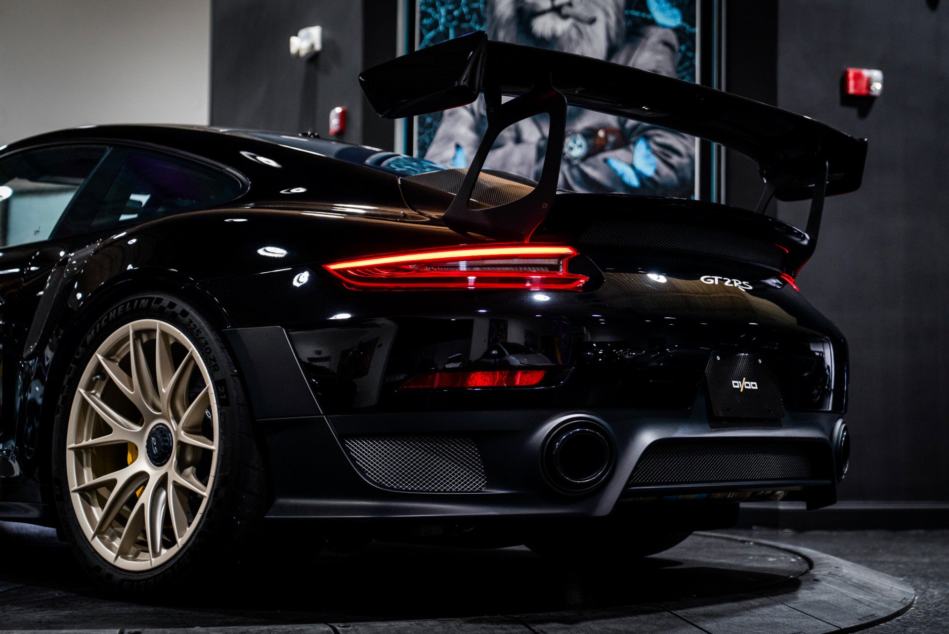 Used 2018 Porsche 911 GT2 RS image 14