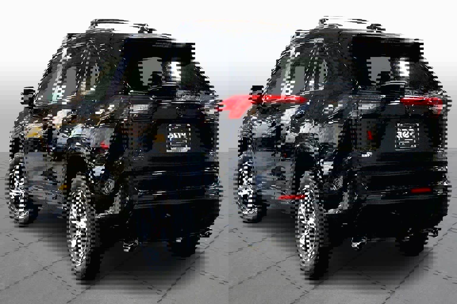 New 2025 Toyota RAV4 SE image 12