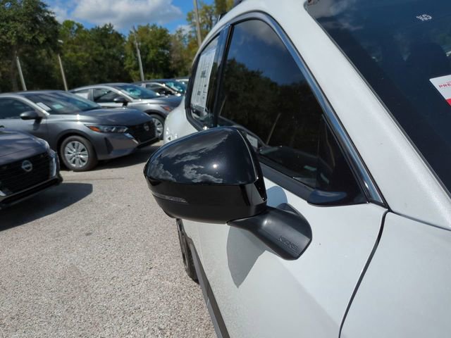 New 2026 Nissan Kicks SR image 12