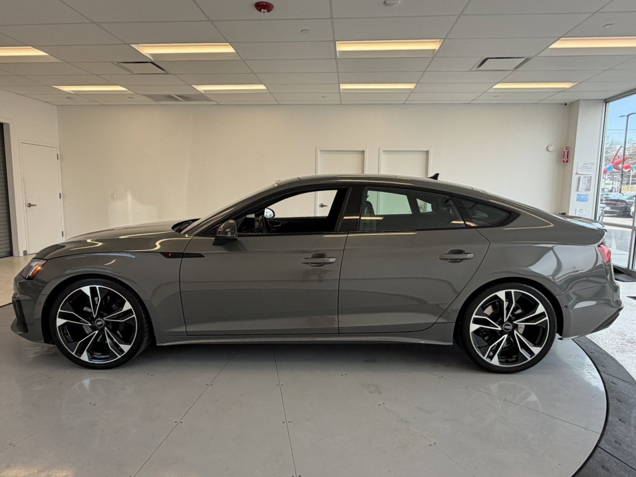 Used 2023 Audi S5 Prestige w/ Prestige Package image 4