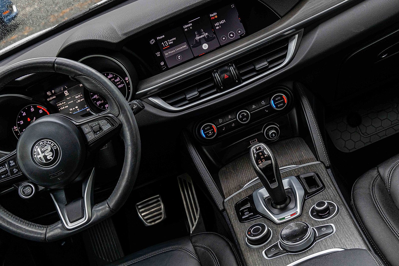 Used 2022 Alfa Romeo Stelvio Ti image 21