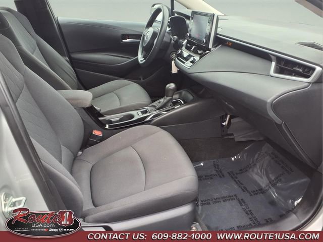 Used 2020 Toyota Corolla LE FWD image 11