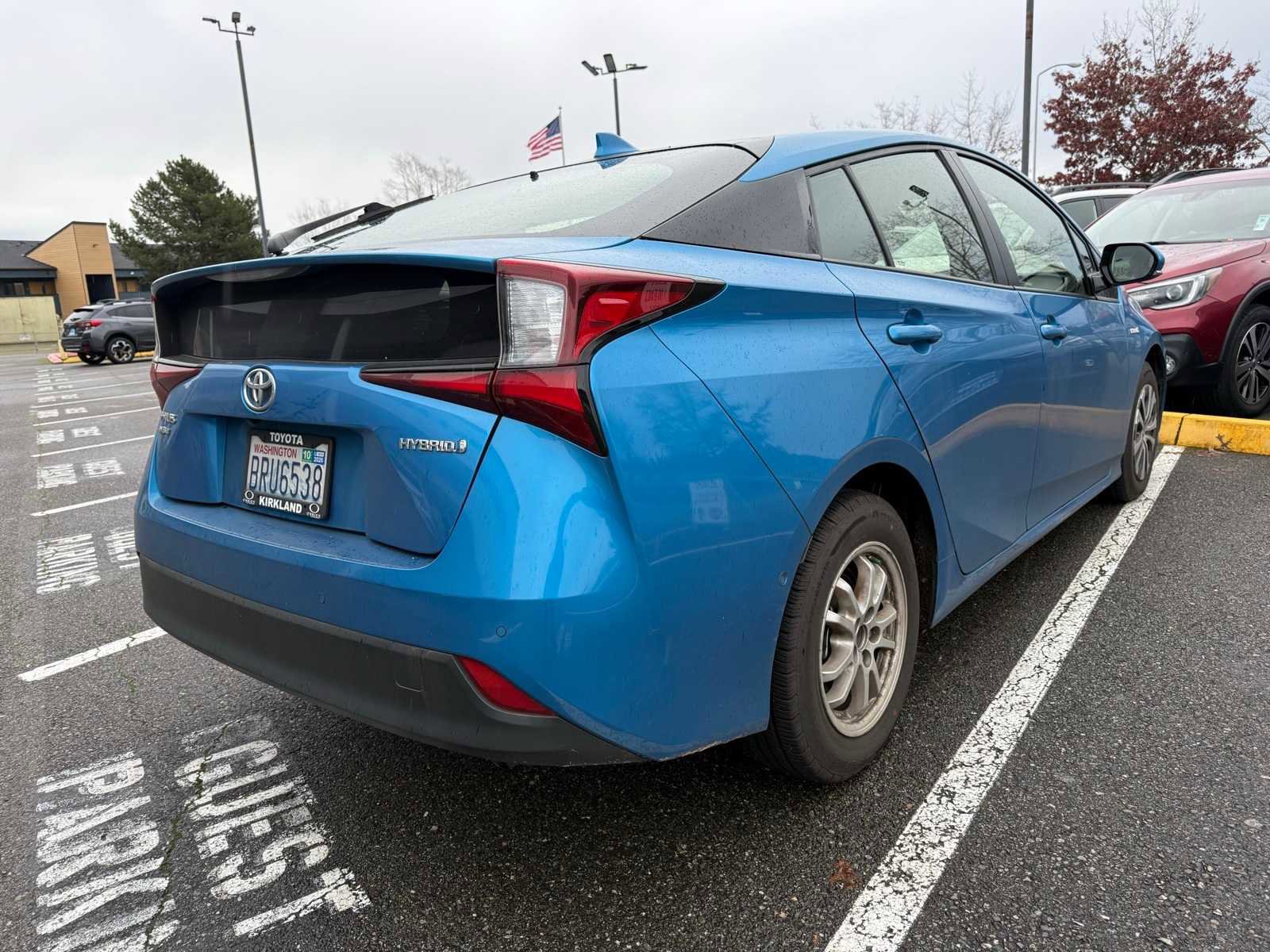 Used 2019 Toyota Prius LE image 3