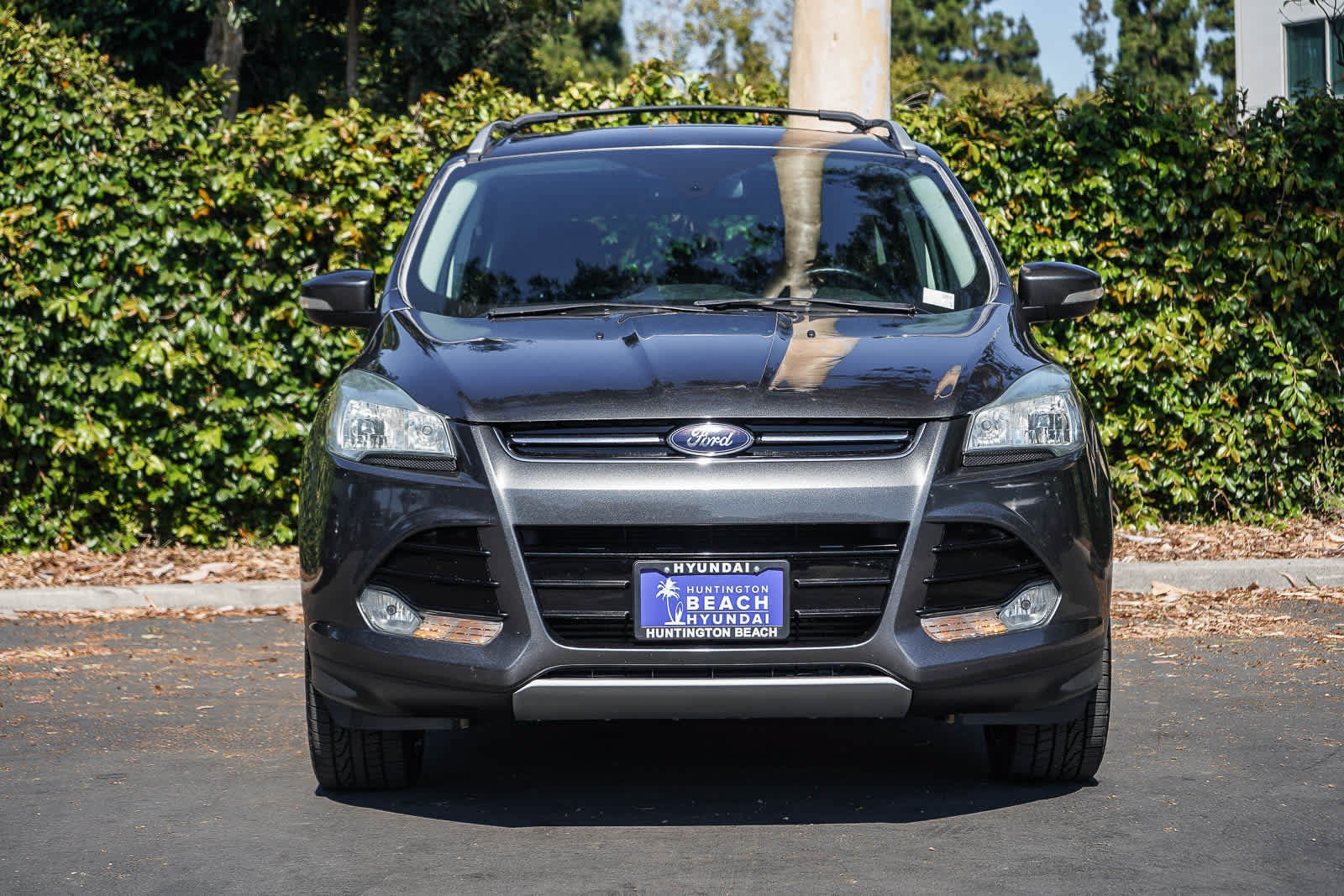 Used 2016 Ford Escape Titanium FWD image 2