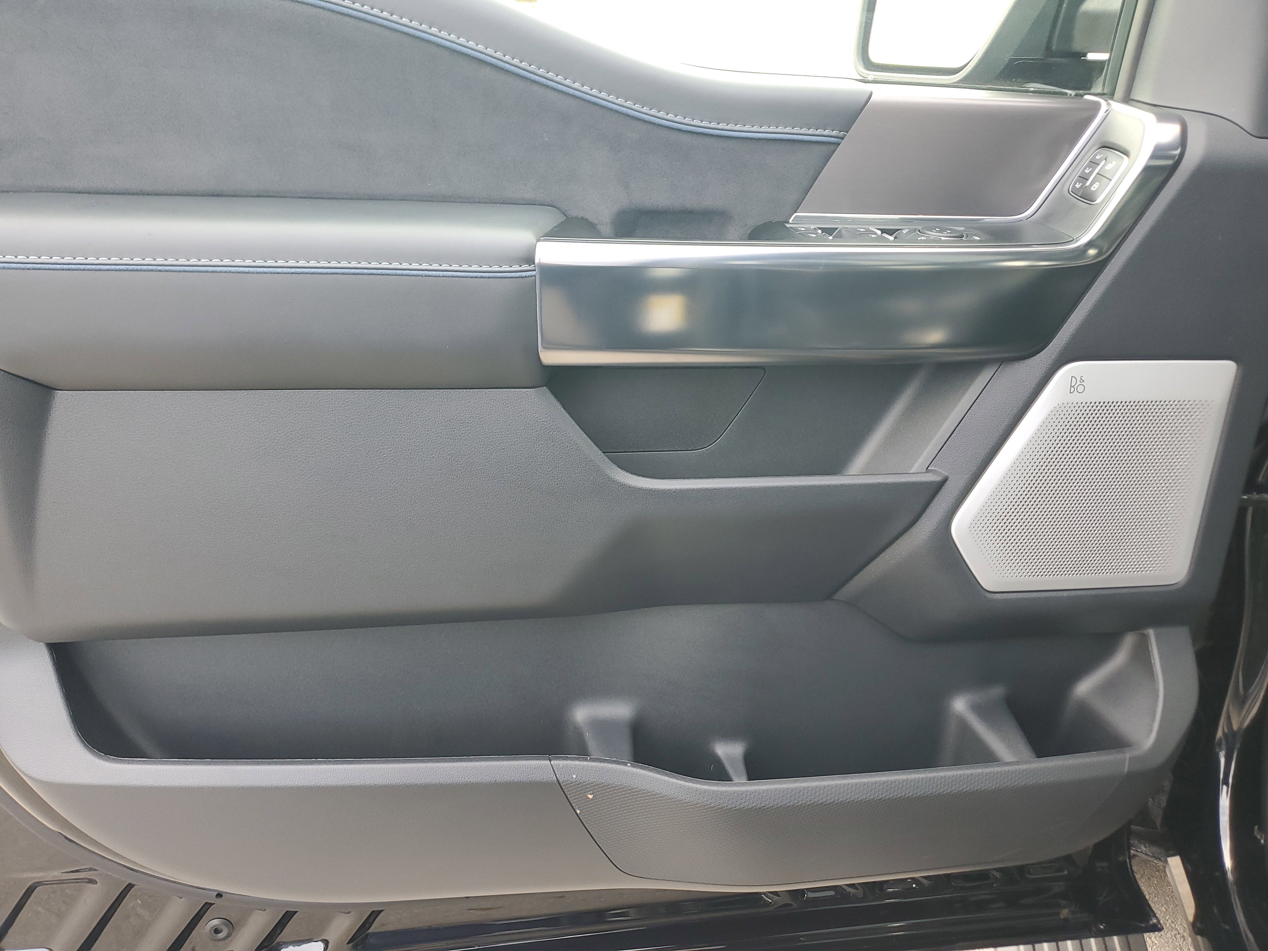 Used 2025 Ford F150 Platinum w/ Equipment Group 702A High image 18