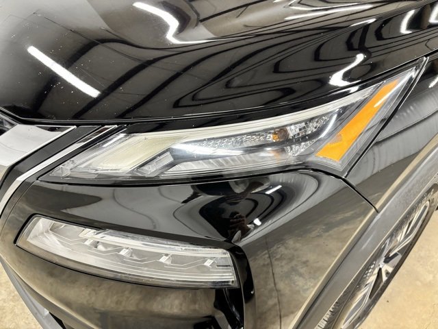 Used 2023 Nissan Rogue SV image 8