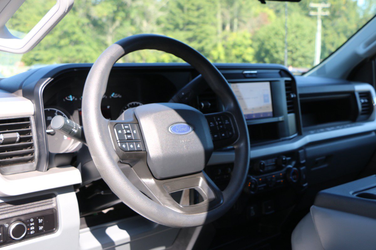 Used 2025 Ford F250 XL w/ XL Off-Road Package AWD/4WD image 15
