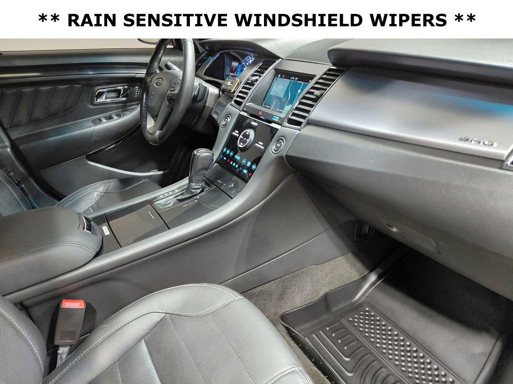 Used 2018 Ford Taurus SHO image 21