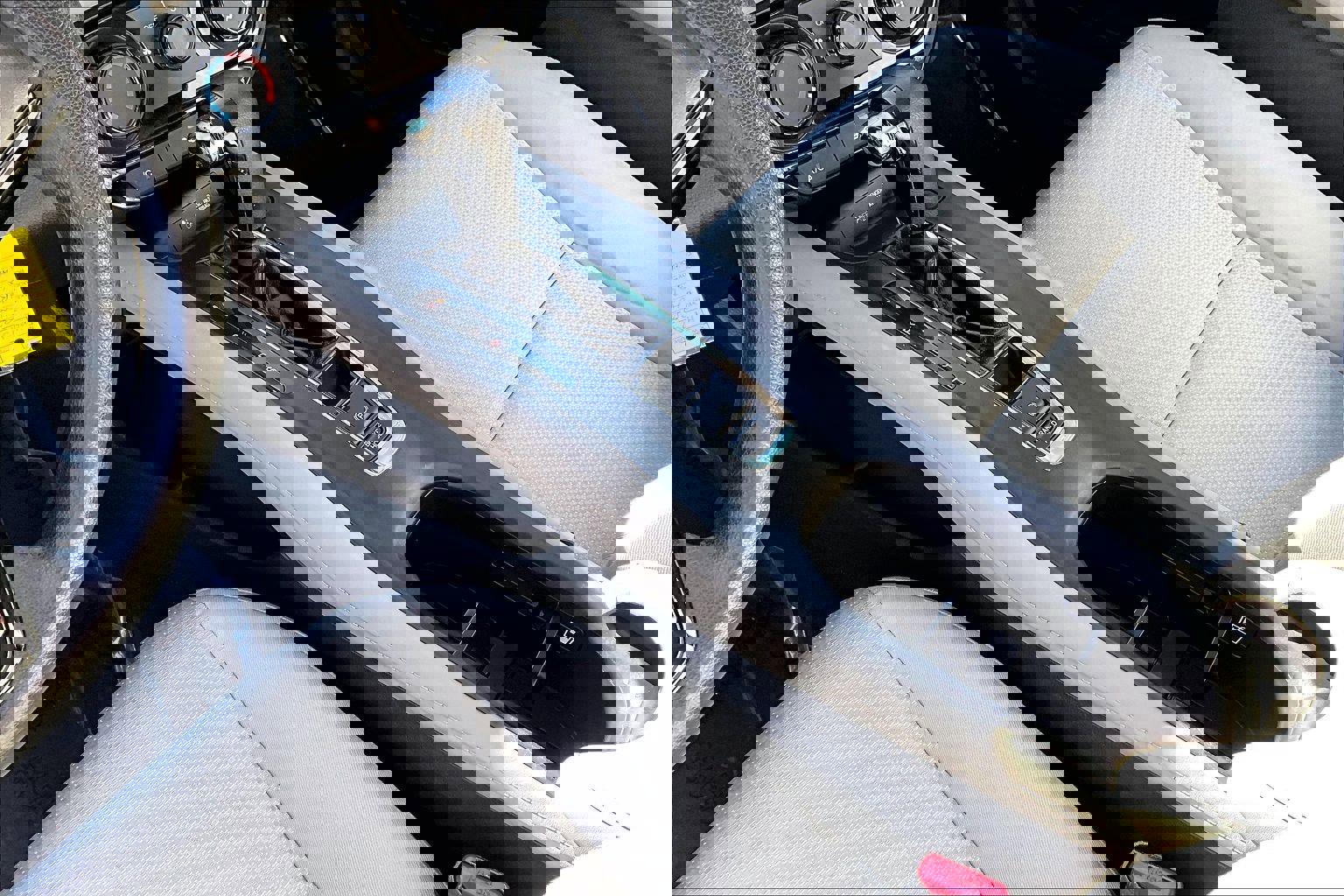 Used 2022 Honda HR-V LX image 19