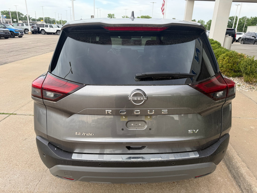 Used 2023 Nissan Rogue SV FWD image 7