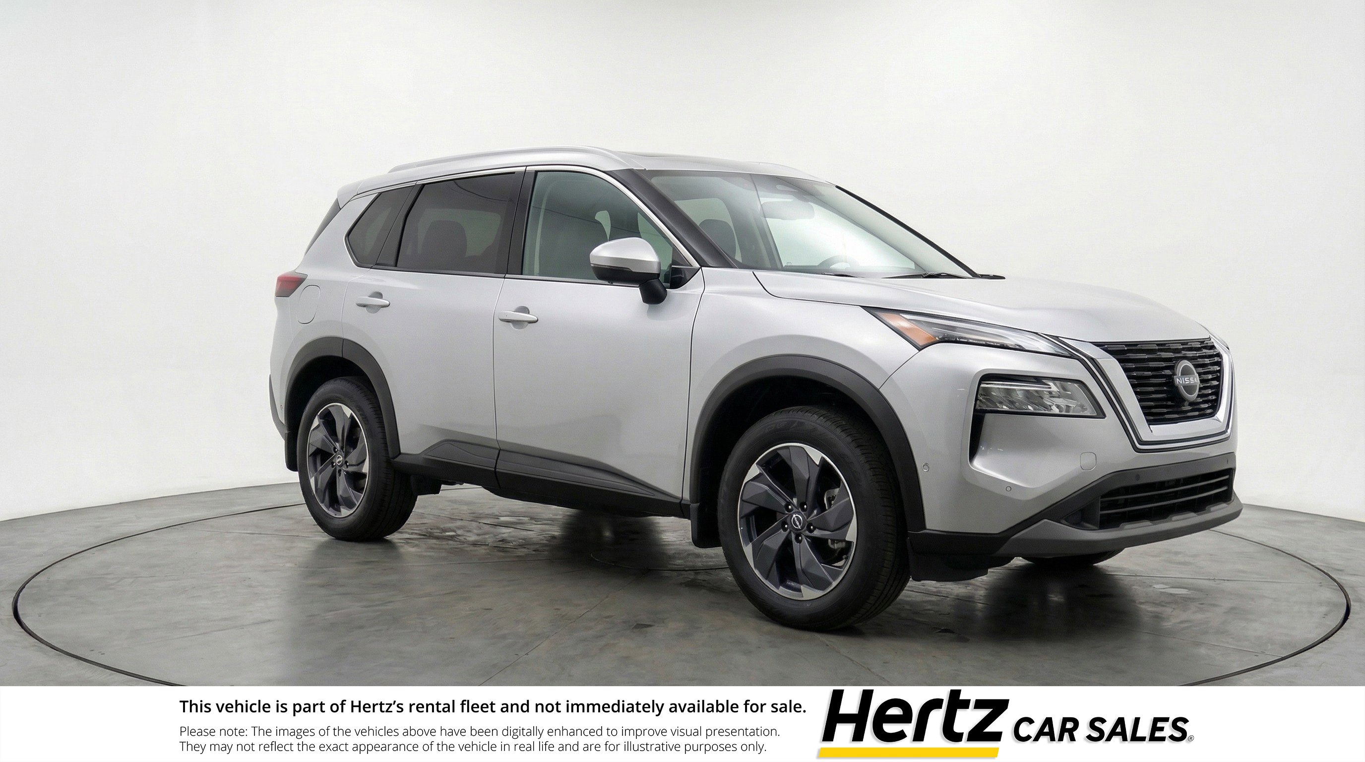 Used 2025 Nissan Rogue SV image 1