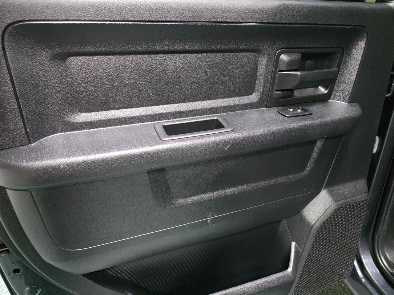 Used 2014 RAM 3500 Tradesman w/ Popular Equipment Group image 20